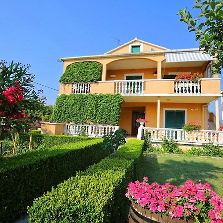apartmani DANE Sukosan Bagian luar foto