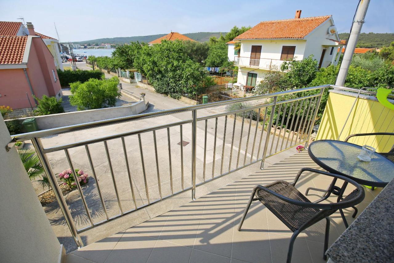 apartmani DANE Sukosan Bagian luar foto
