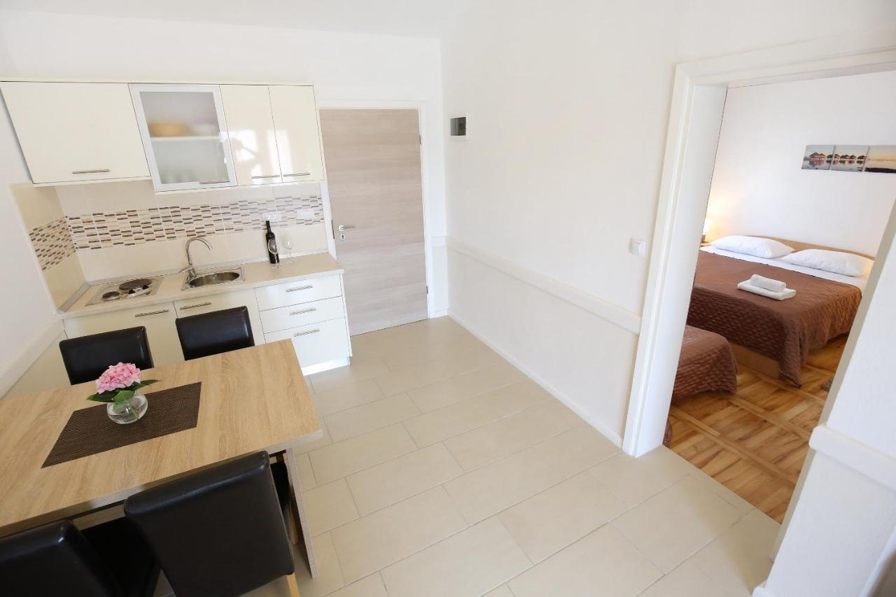 apartmani DANE Sukosan Bagian luar foto